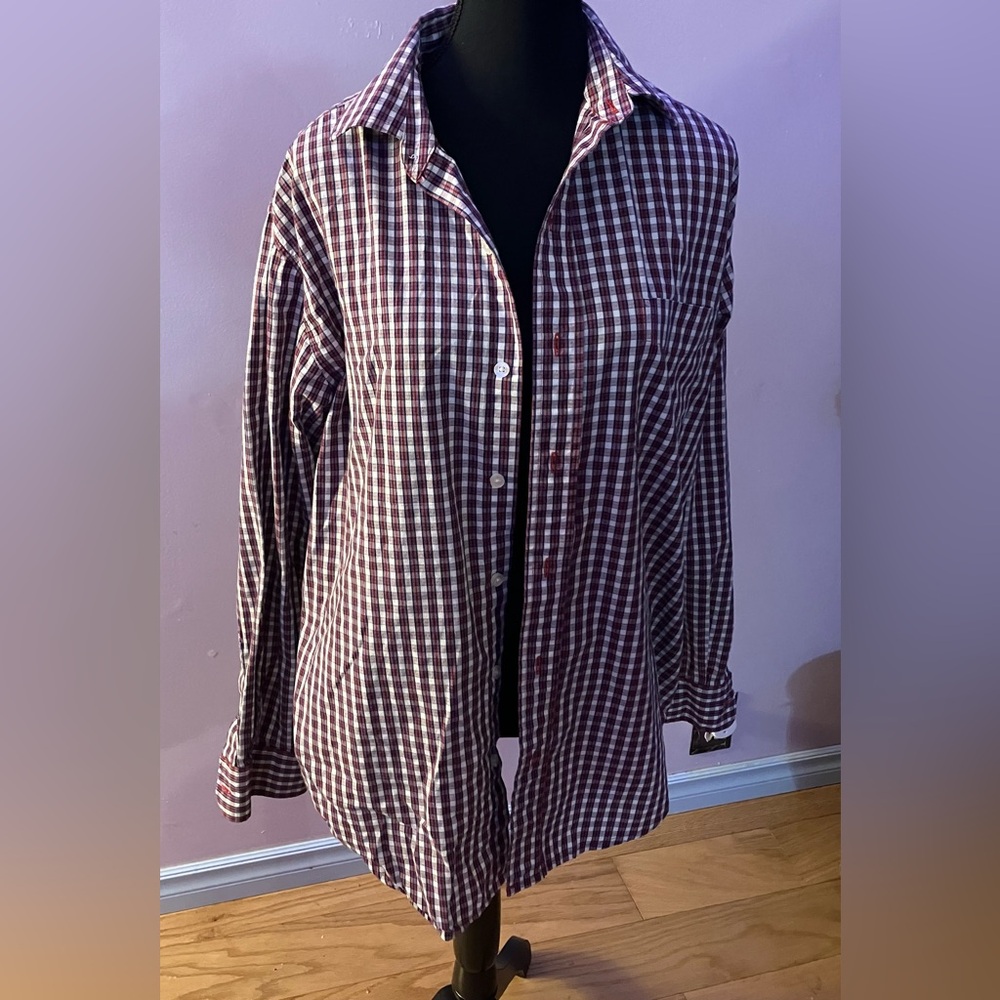 Men’s red checkered long sleeve dress shirt size M